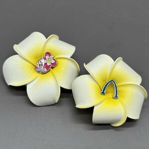 Disney Aulani Hawaii Plumeria Flower Hair Clips Minnie Mouse Aulani Resort Logo
